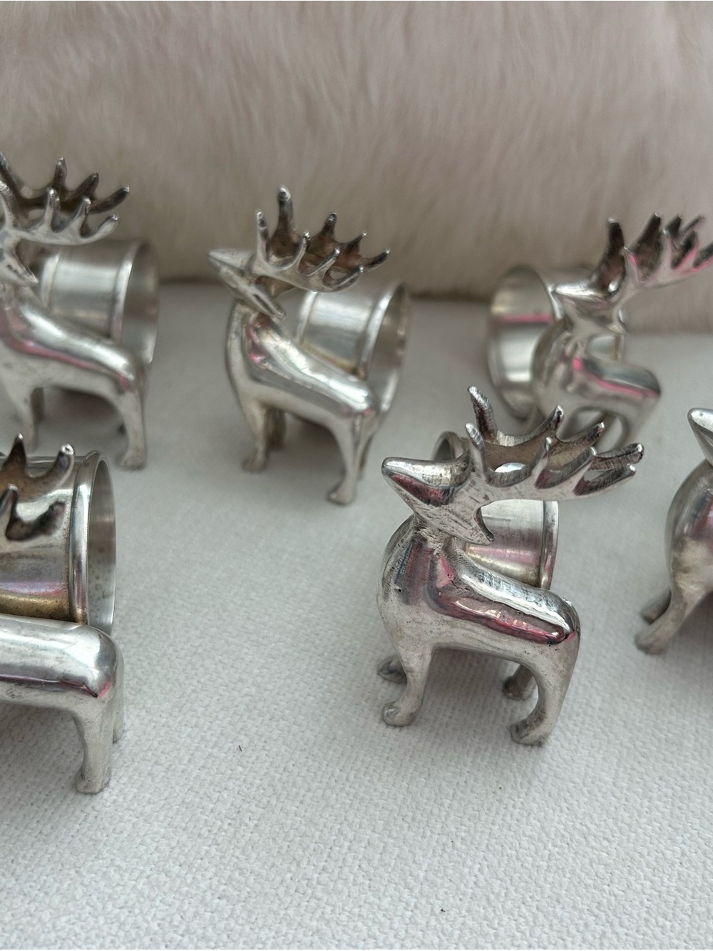 Vintage Set Of 6 Silver Tone Metal Deer Napkin Rings